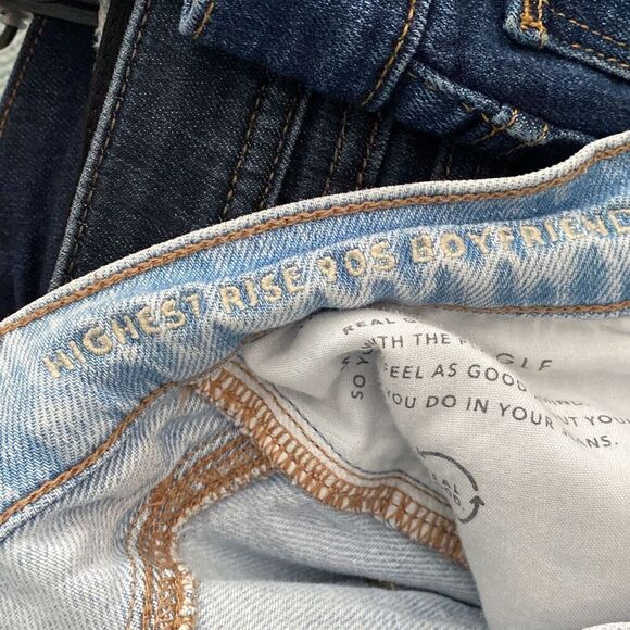 American Eagle Highest Rise 90s Boyfriend Jeans Distressed Light Wash Size 0 Raw - Picture 9 of 10